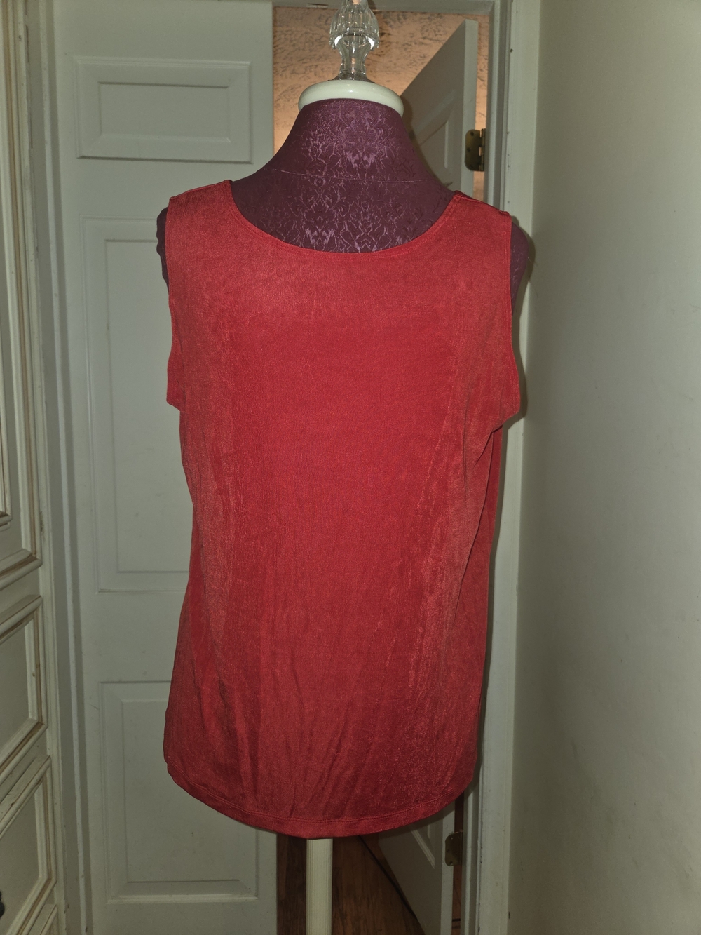 Sleeveless Red Tank Top – Classic Scoop Neck
